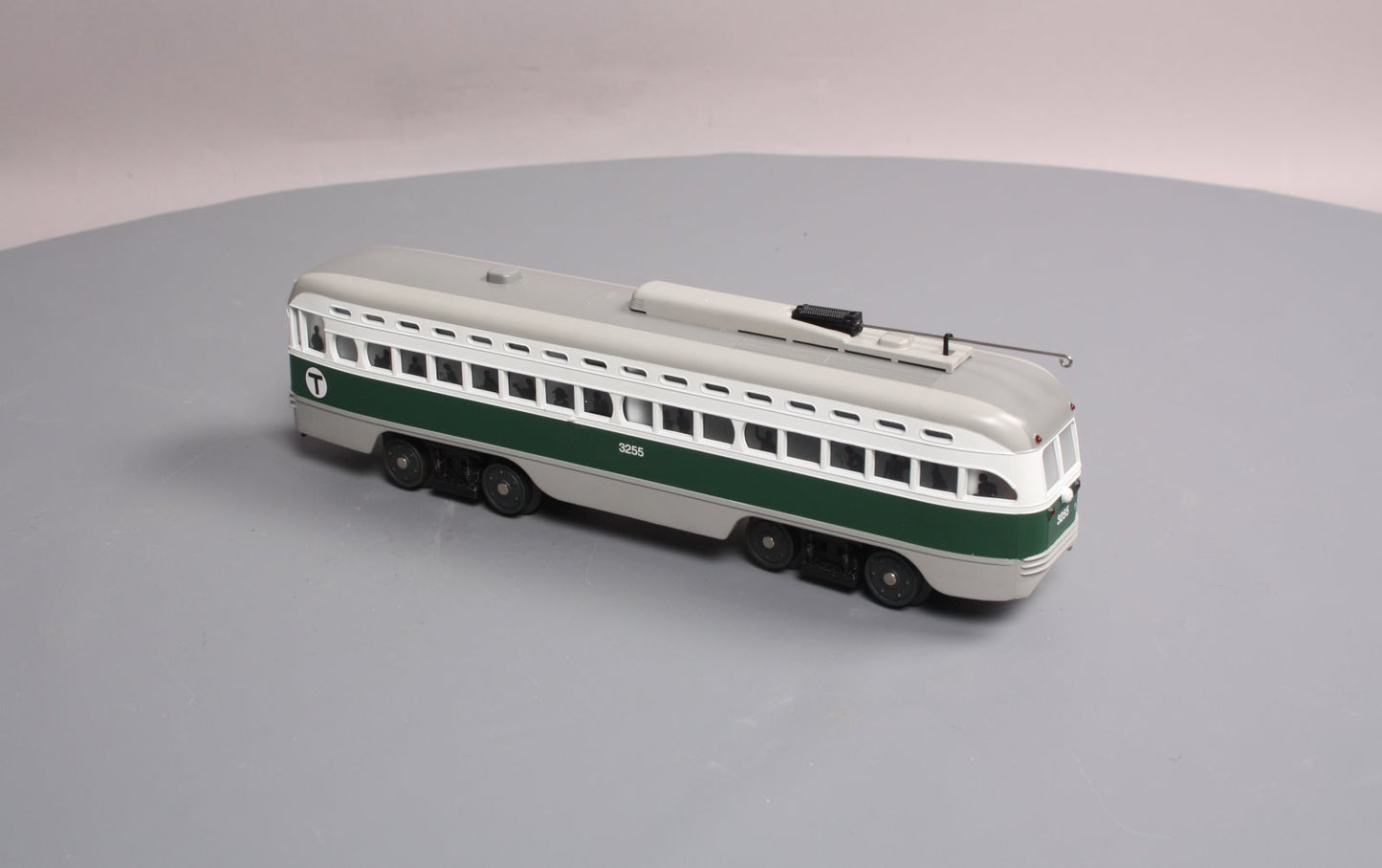 MTH 30-2593-1 O Gauge Boston PCC Electric Street Car with Proto-Sound 2.0