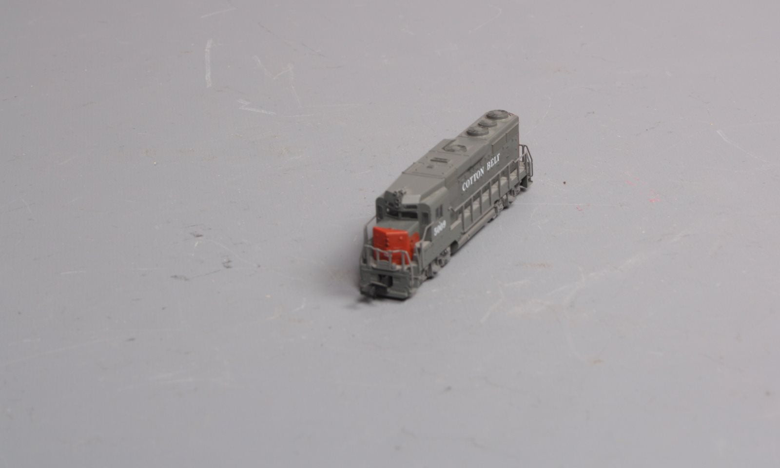 Atlas 4711 N Cotton Belt EMD GP30 Diesel Locomotive #5009