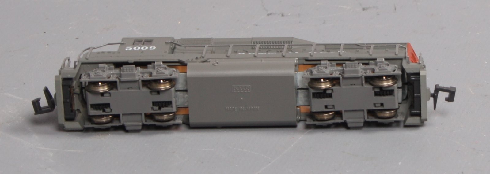 Atlas 4711 N Cotton Belt EMD GP30 Diesel Locomotive #5009