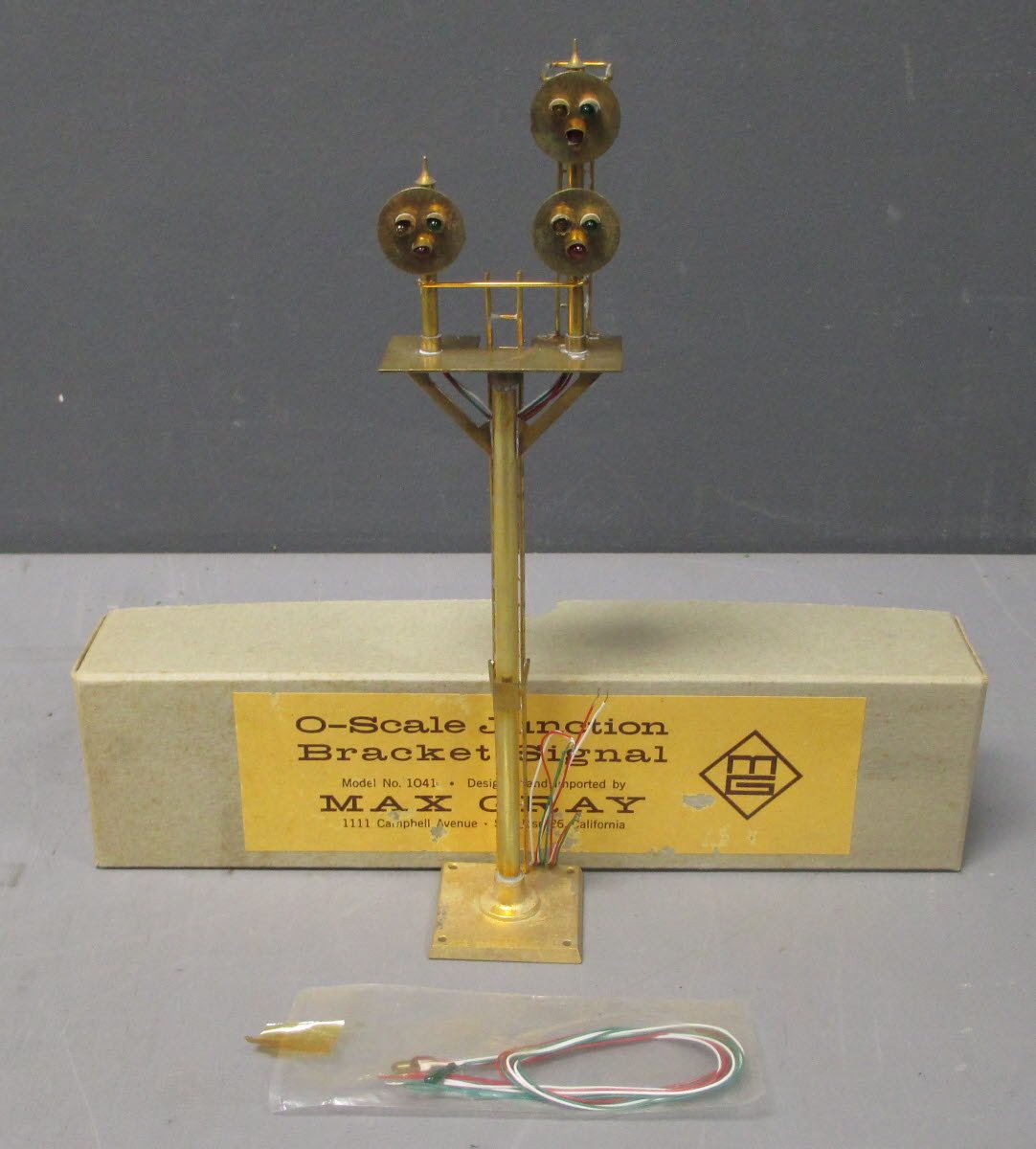 Max Gray 1041 O Scale Brass Junction Bracket Type Signal Mast