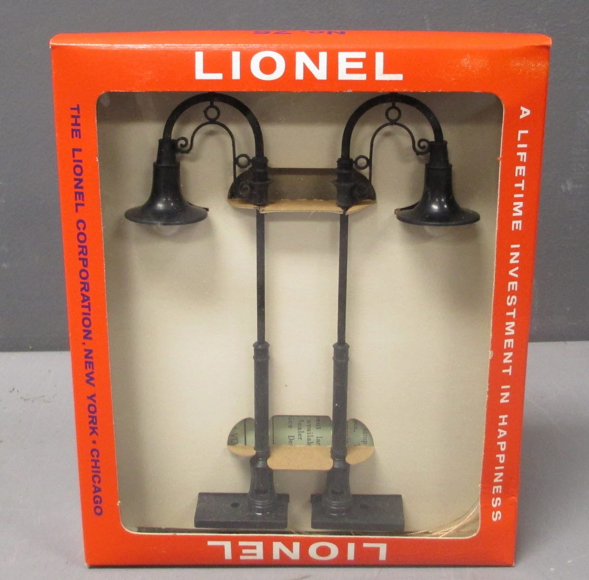 Lionel 75 Vintage O Gooseneck Street Light (Set of 2)