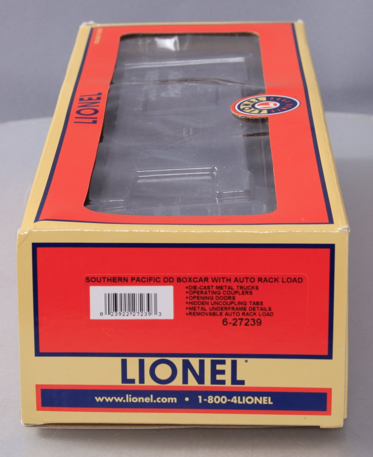 Lionel 6-27239 Southern Pacific Double Door Boxcar #232852 with Auto Rack