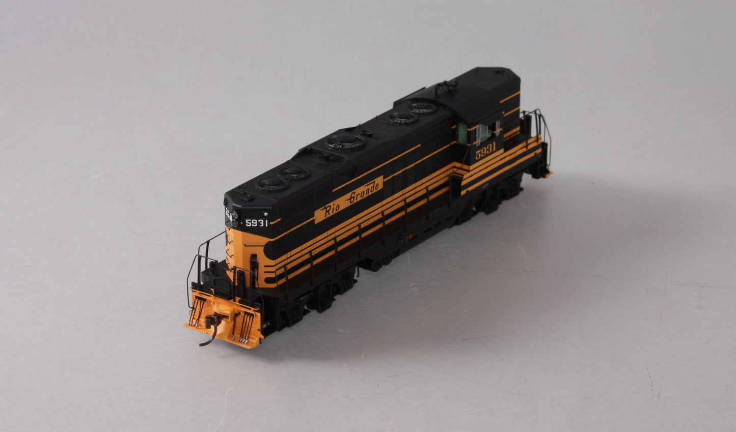 Athearn G64252 HO D&RGW GP9 Diesel Locomotive with DCC & Sound #5931