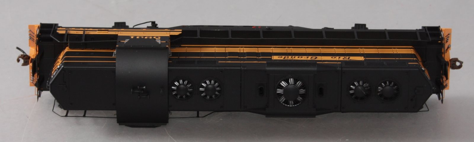 Athearn G64252 HO D&RGW GP9 Diesel Locomotive with DCC & Sound #5931