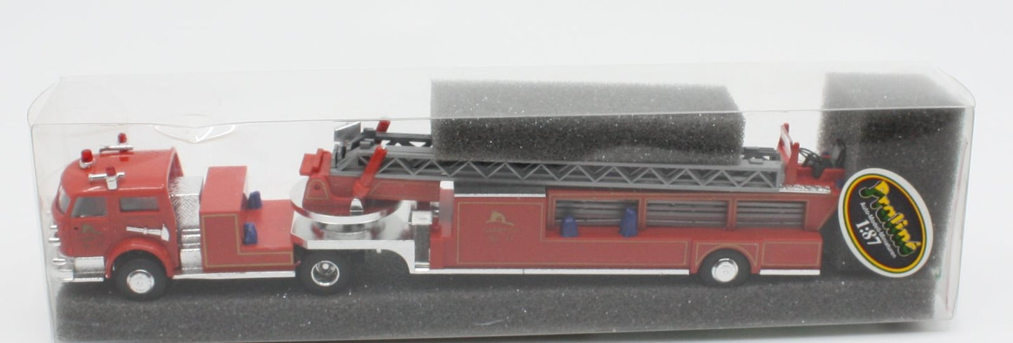 Praline 6004 HO LaFrance Ladder Fire Engine Hook & Ladder #11 Fire Truck
