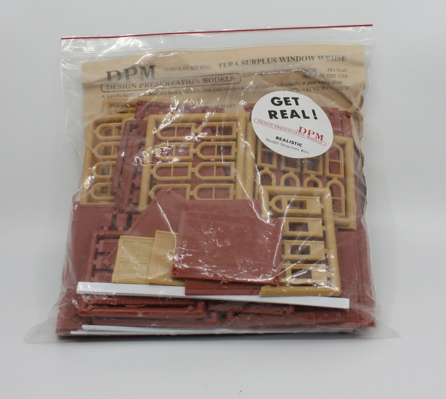 DPM 35500 HO Tera Surplus Window Warehouse Building Kit