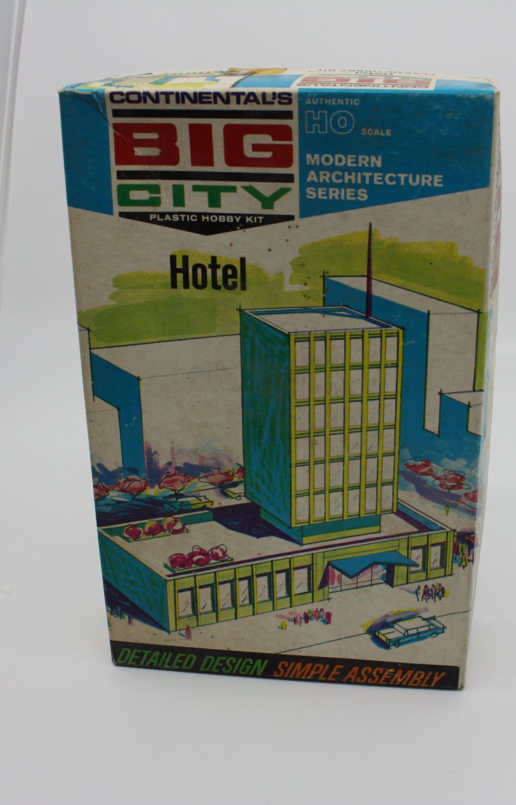 Continental 109-129 HO Big City Vintage Hotel Building Kit