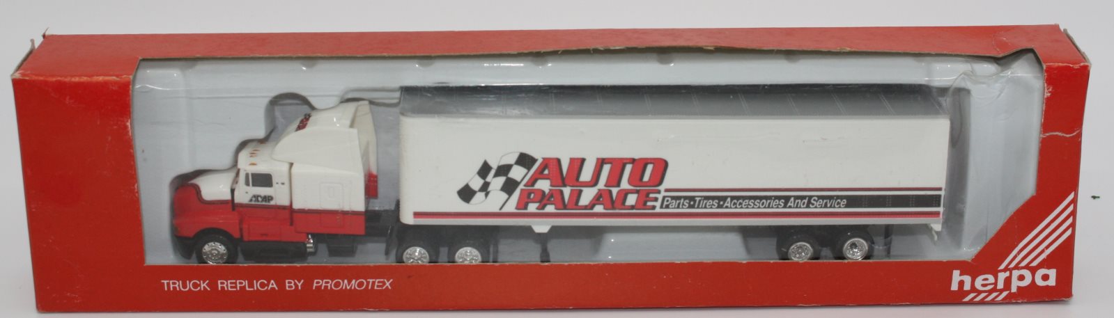 Herpa 6175 HO Kenworth Auto Palace Tractor Trailer
