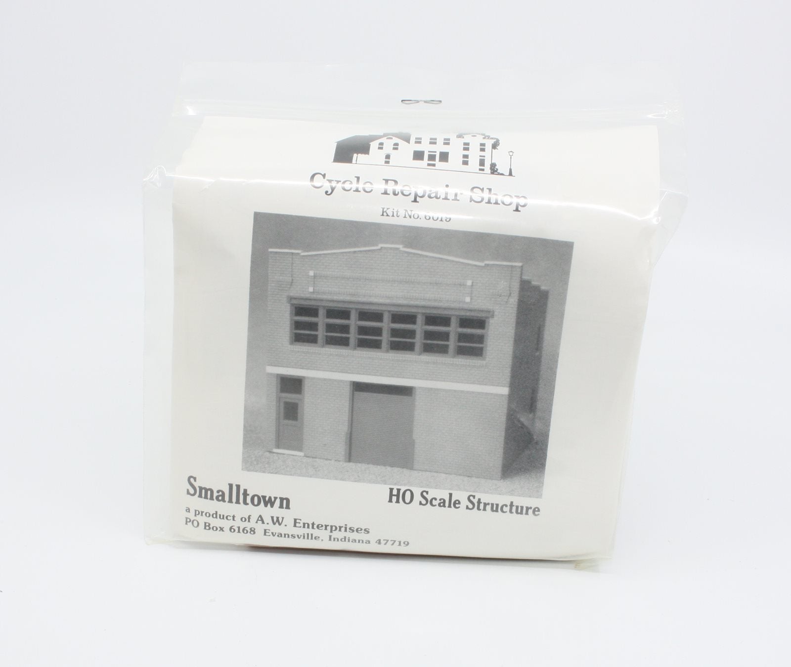 Smalltown USA 699-6019 HO Cycle Repair Shop Kit