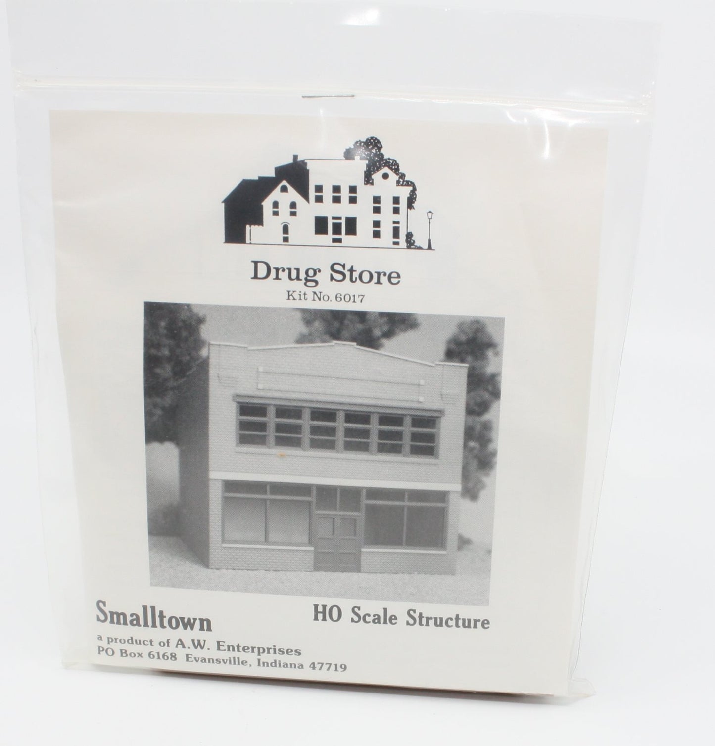 Smalltown USA 699-6017 HO Drug Store Building Kit