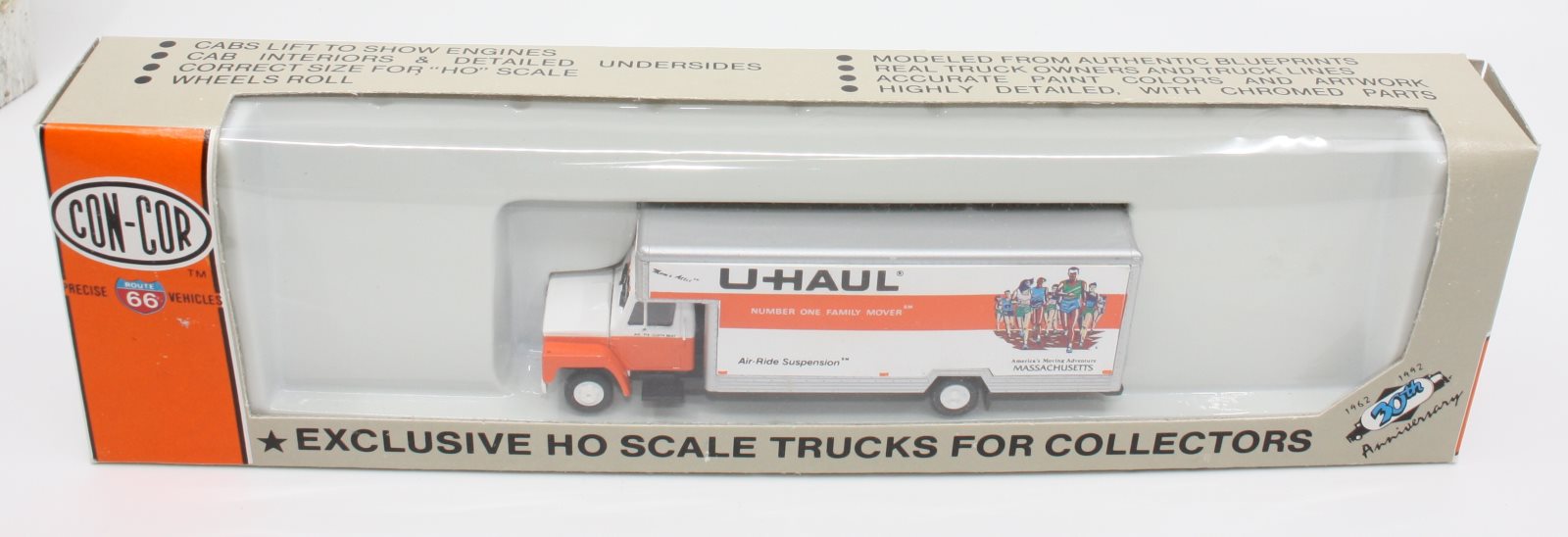 Con-Cor 7012 HO Massachusetts 26' U-Haul Supermover Truck