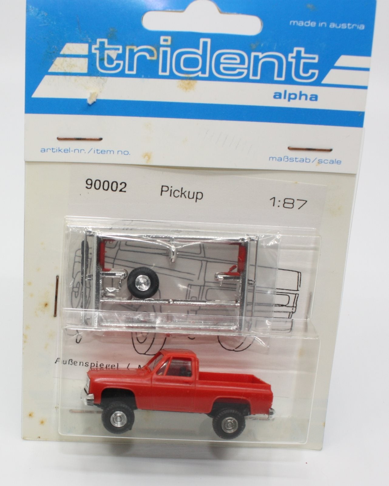 Trident Miniatures 90002 HO Red Chevrolet 4WD Pick-Up Truck