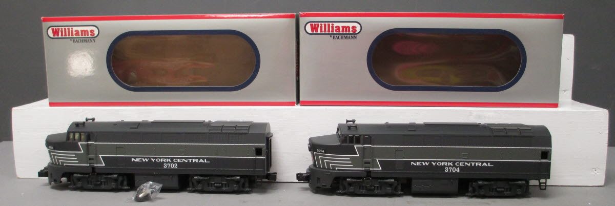 Williams 21906 O New York Central RF16 Diesel Locomotive AA Set