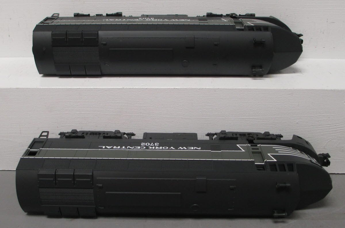 Williams 21906 O New York Central RF16 Diesel Locomotive AA Set