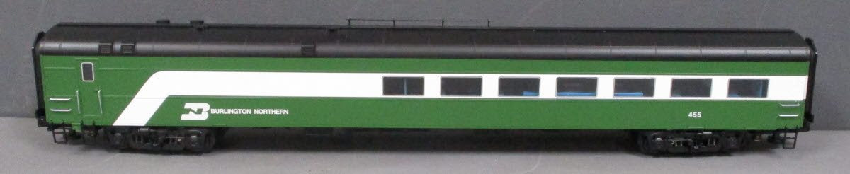 Lionel 6-84053 Burlington Northern 21" Diner Car with StationSounds #455