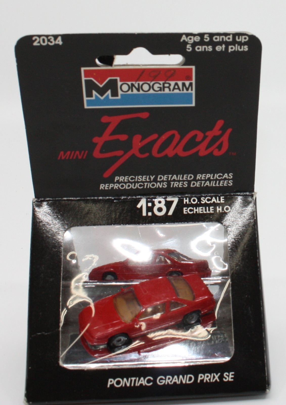 Monogram 2034 HO Pontiac Grand Prix SE