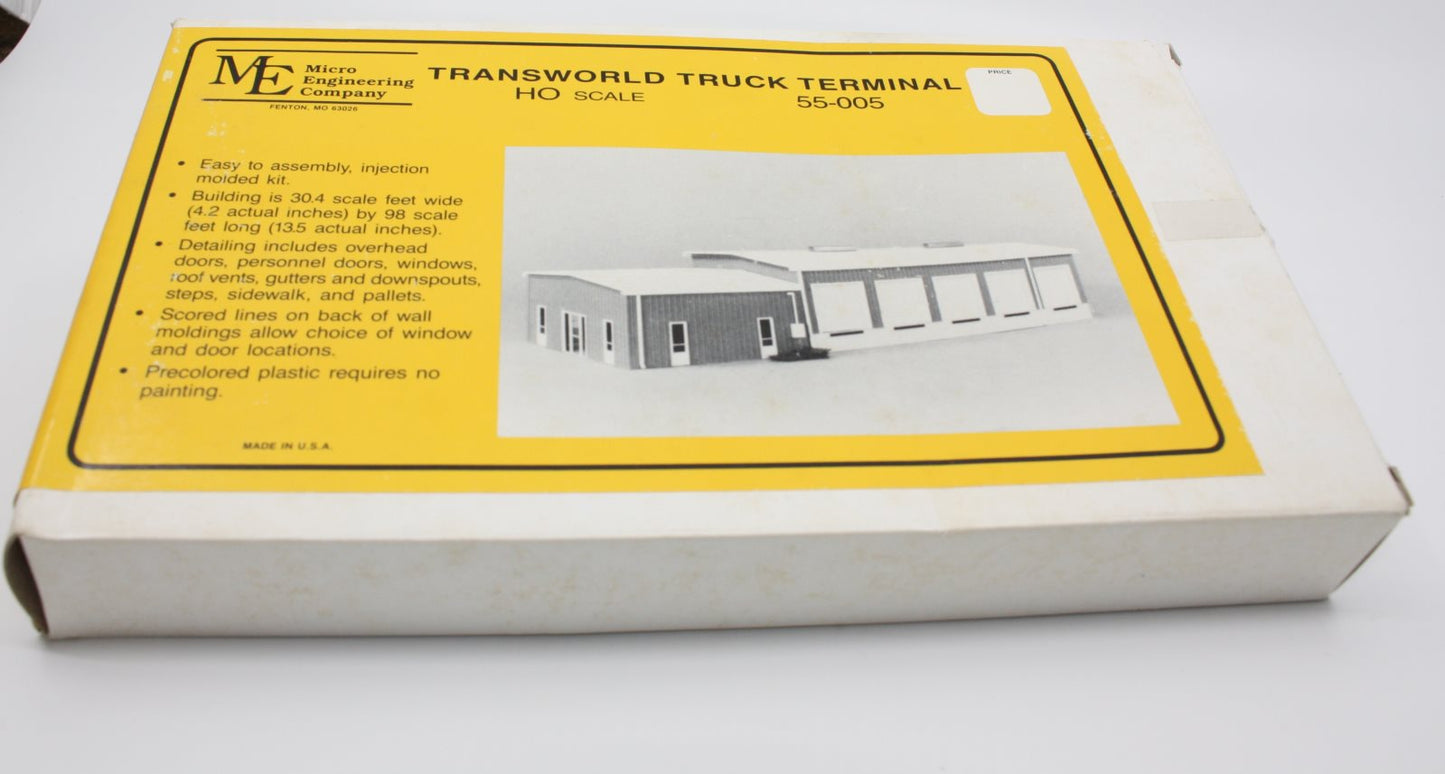 IHC 4407 HO Carnival Accessories Safety Railings-Ticket Office & Signs