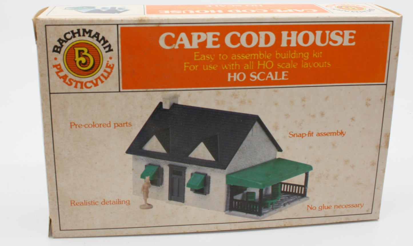 Bachmann 2631 HO Cape Cod House Building Kit