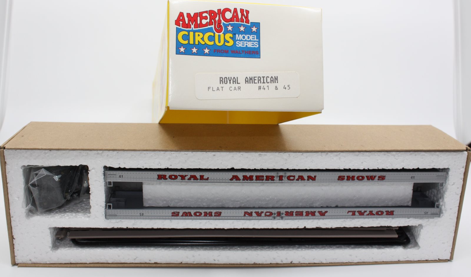 Walthers 41 & 45 Walthers HO American Circus Royal American Flat Cars (Box of 2)