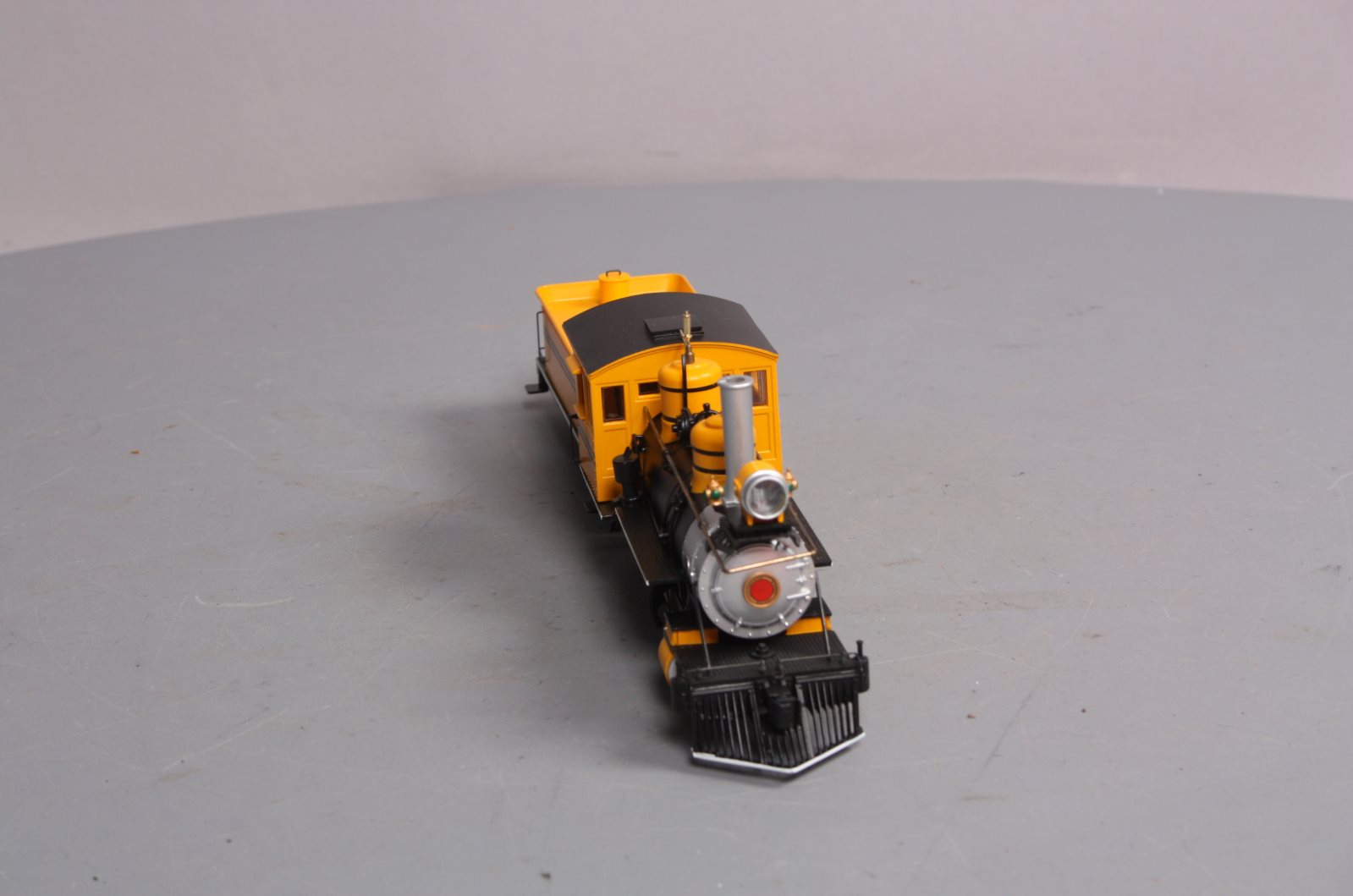 Bachmann 25249 On30 Painted & Unlettered Bumble Bee 2-6-0 Mogul Steam Locomotive