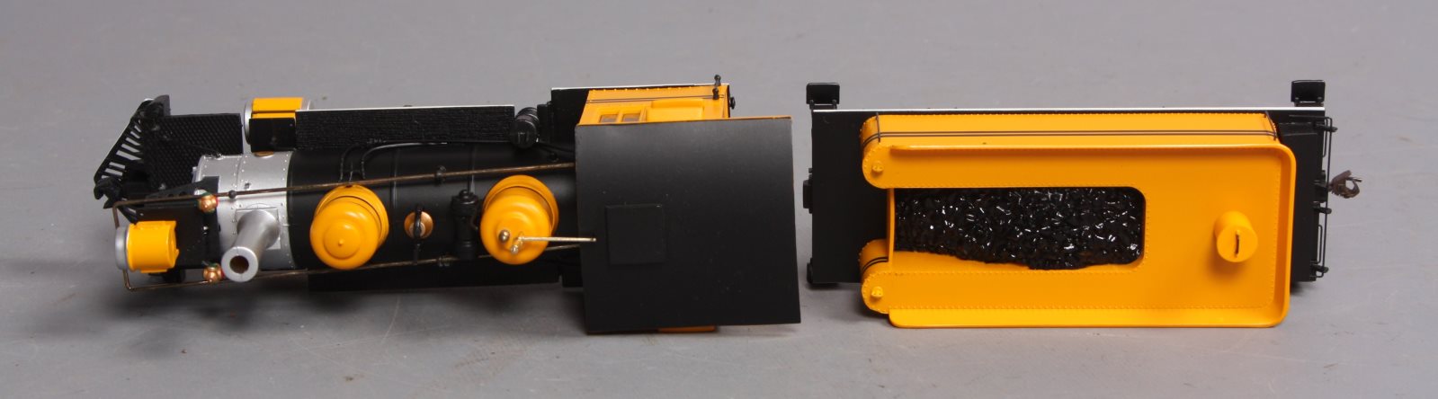 Bachmann 25249 On30 Painted & Unlettered Bumble Bee 2-6-0 Mogul Steam Locomotive