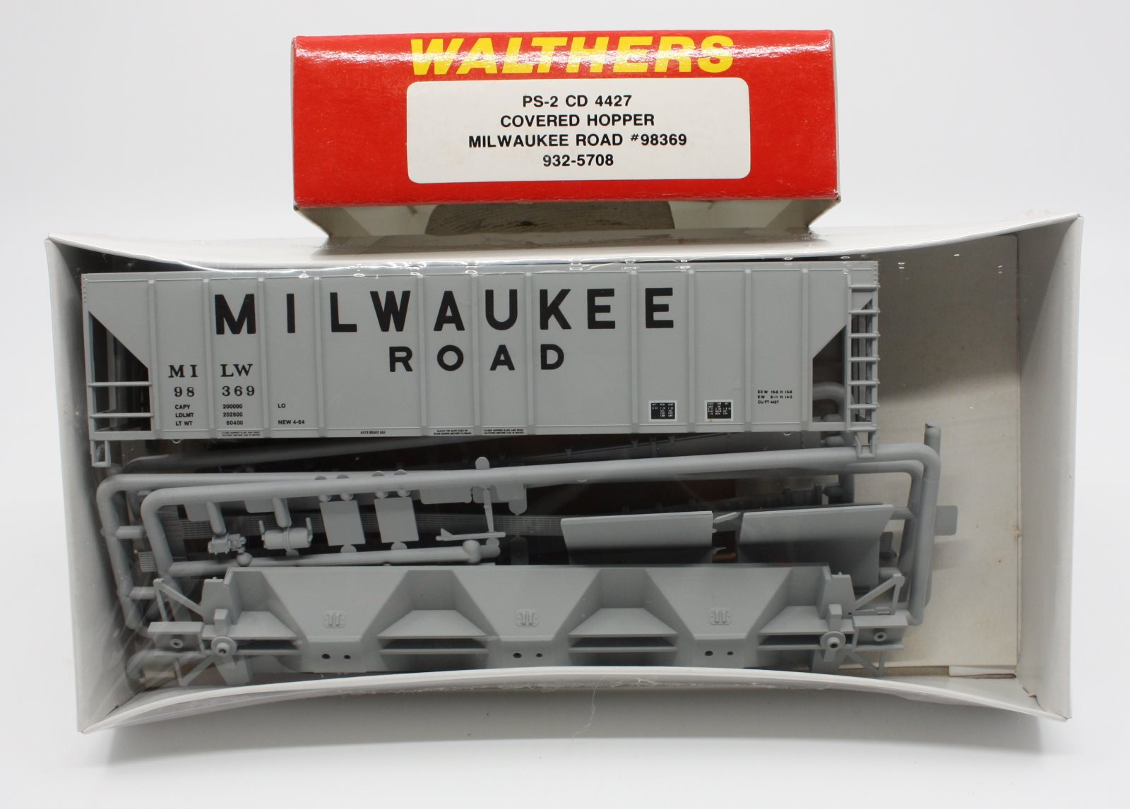 Walthers 932-5708 HO PS-2 CD 4427 Covered Hopper Milwaukee Road #98447 Kit