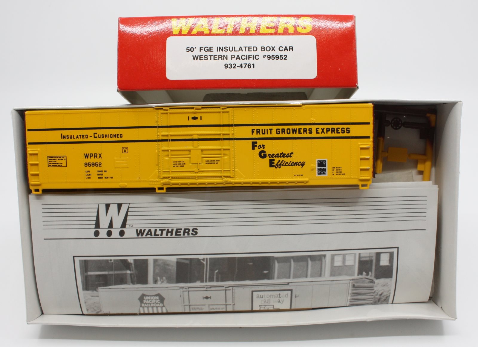 Walthers 932-4761 HO 50' FGE Insulated Box Car Western Pacific