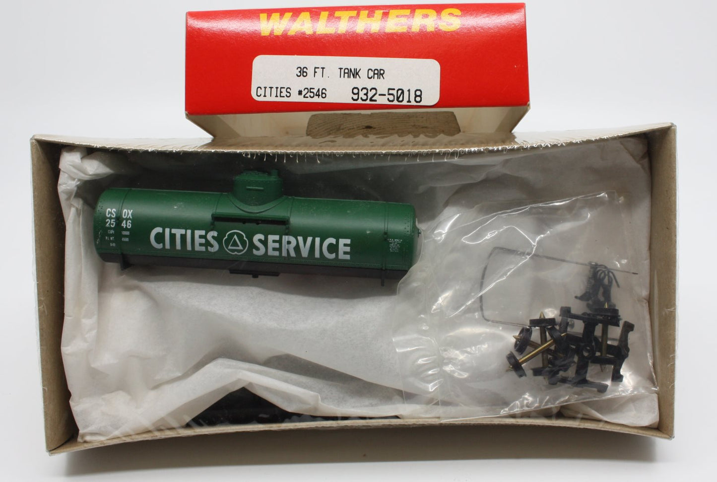 Walthers 932-5018 HO 36 Foot Tank Car Cities #2546