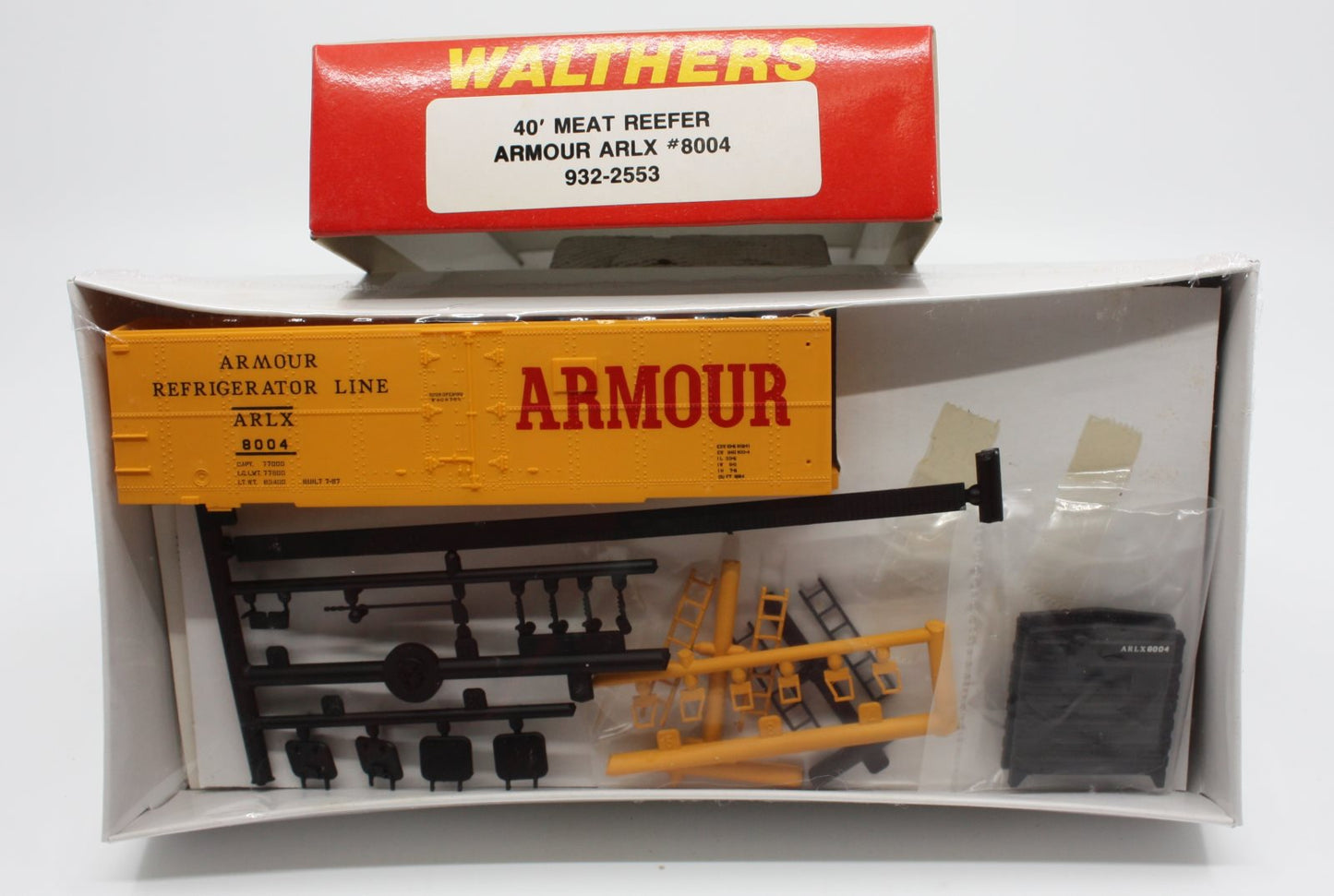 Walthers 932-2553 Armour ARLX 40' Meat Reefer Kit #8004