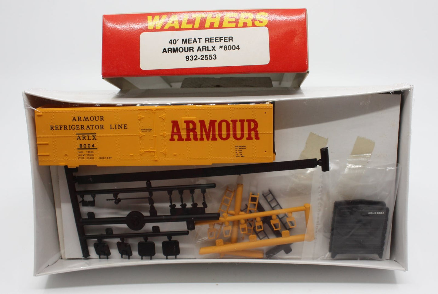Walthers 932-2553 Armour ARLX 40' Meat Reefer Kit #8004