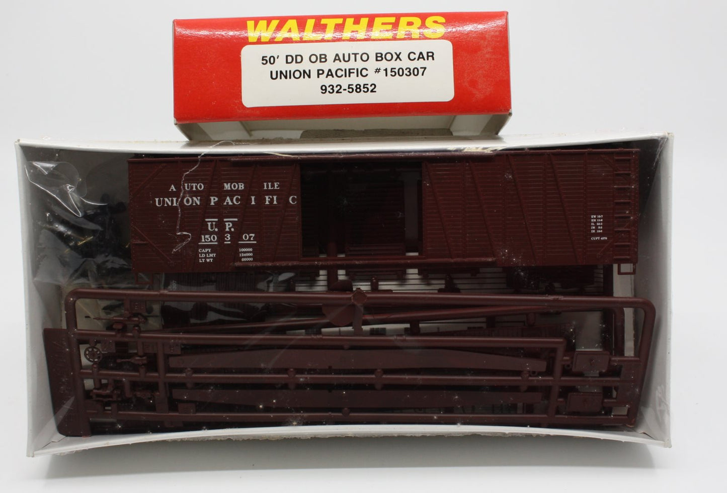 Walthers 932-5852 HO 50' DD OB Auto Box Car Union Pacific #150307