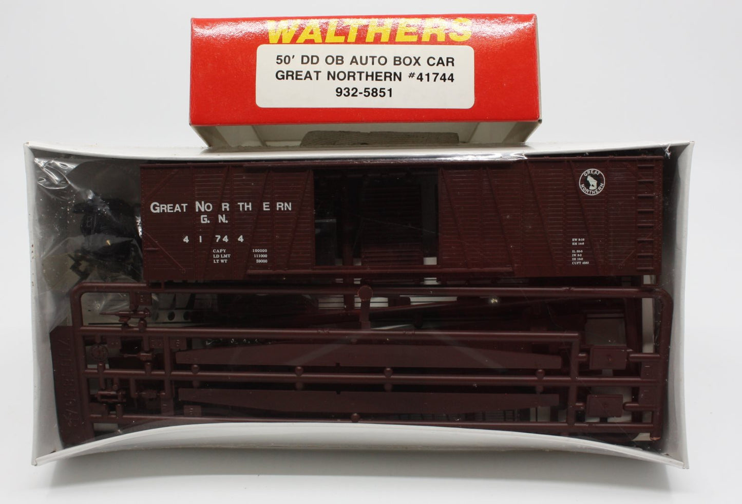 Walthers 932-5851 HO Great Northern 50' DD OB Auto Boxcar Kit #41744