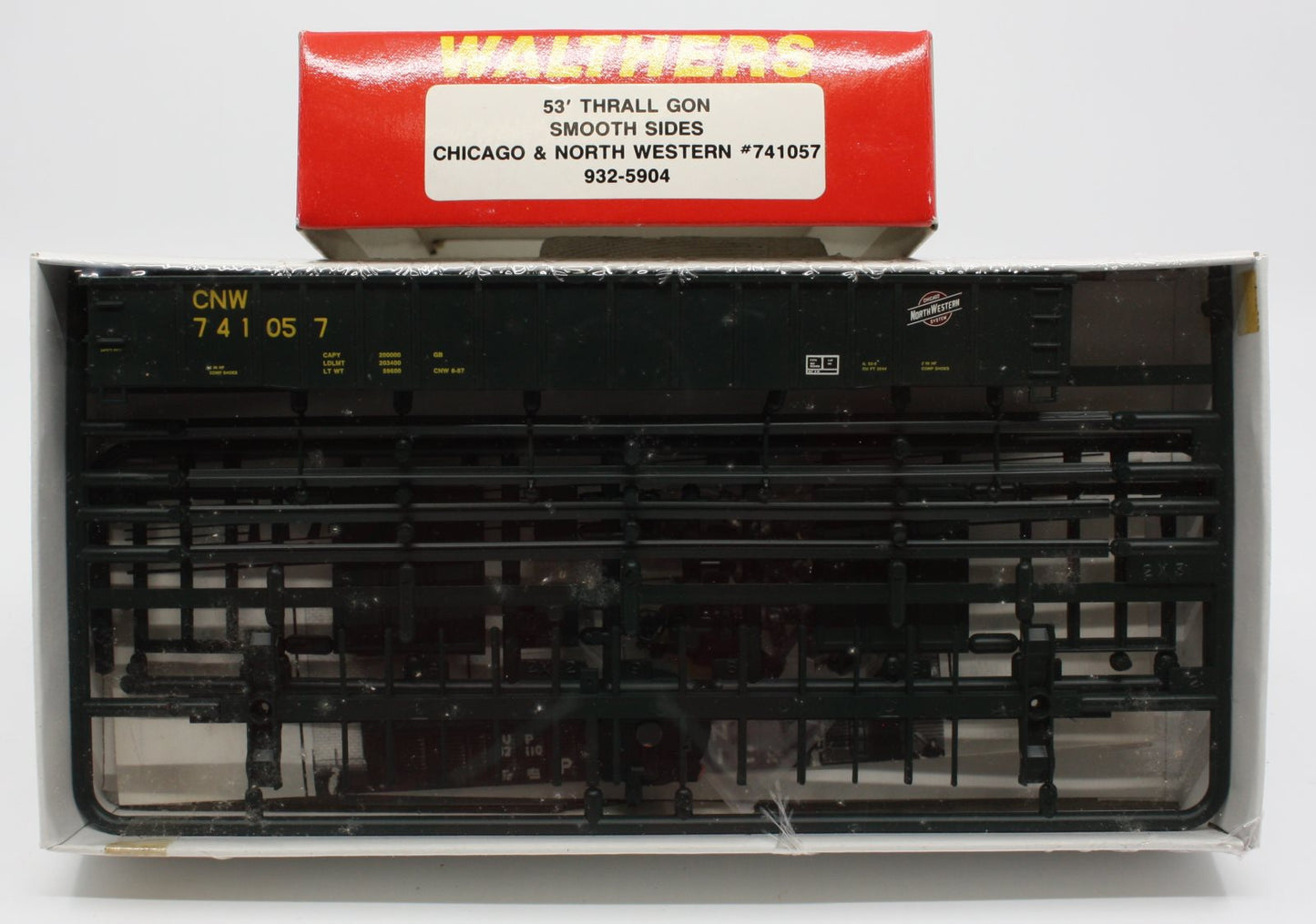 Walthers 932-5904 HO 53' Thrall Gon Smooth Sides Chicago and Northwestern