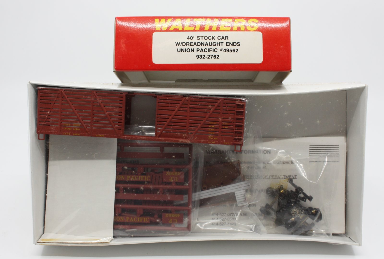 Walthers 932-2762 HO Union Pacific 40' Stock Car W/Dreadnaught Ends # 49562 Kit