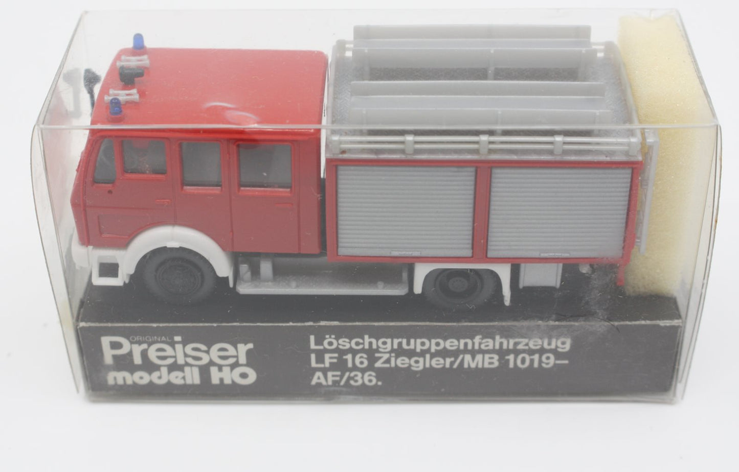 Preiser 1129 HO Mercedes-Benz 1019-AF/36 LF-16 Ziegler Fire Truck
