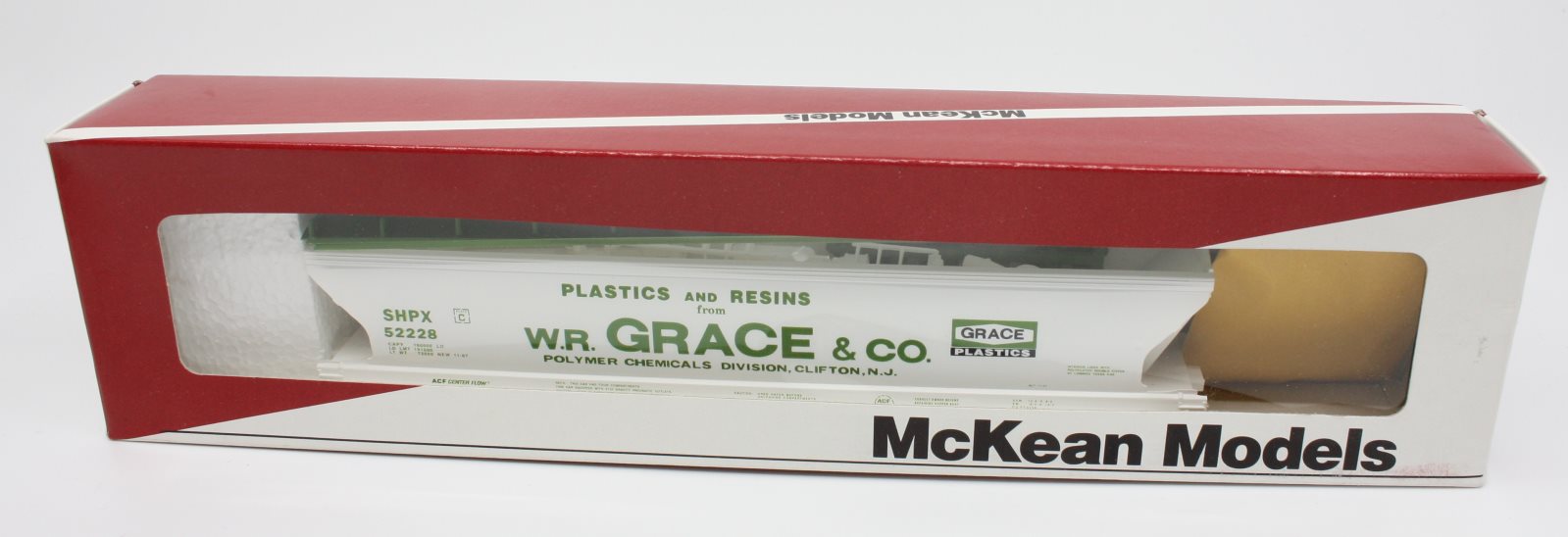 McKean Models 1510 HO 4-Bay ACF Covered Hopper W.R. Grace & Co. Car #52228 Kit