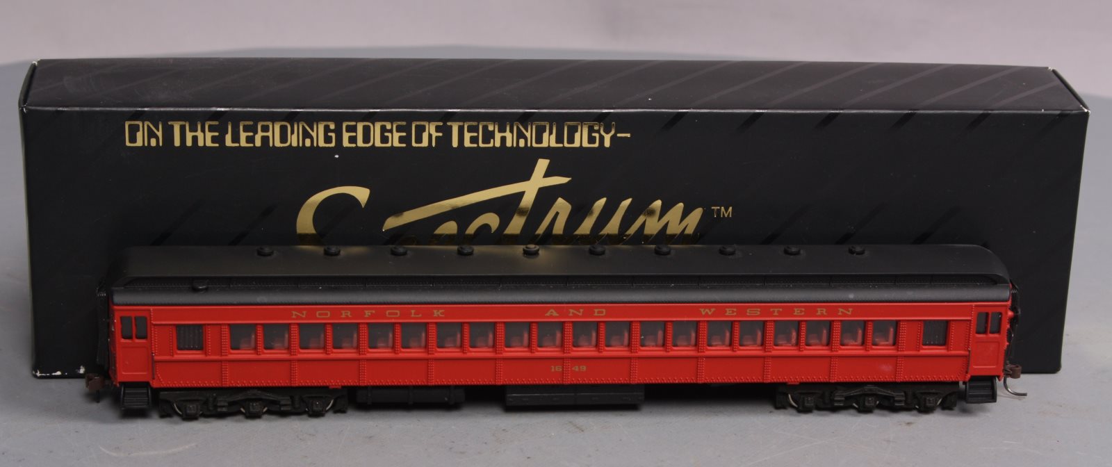 Bachmann 89125 HO Norfolk & Western Passenger Coach #1649