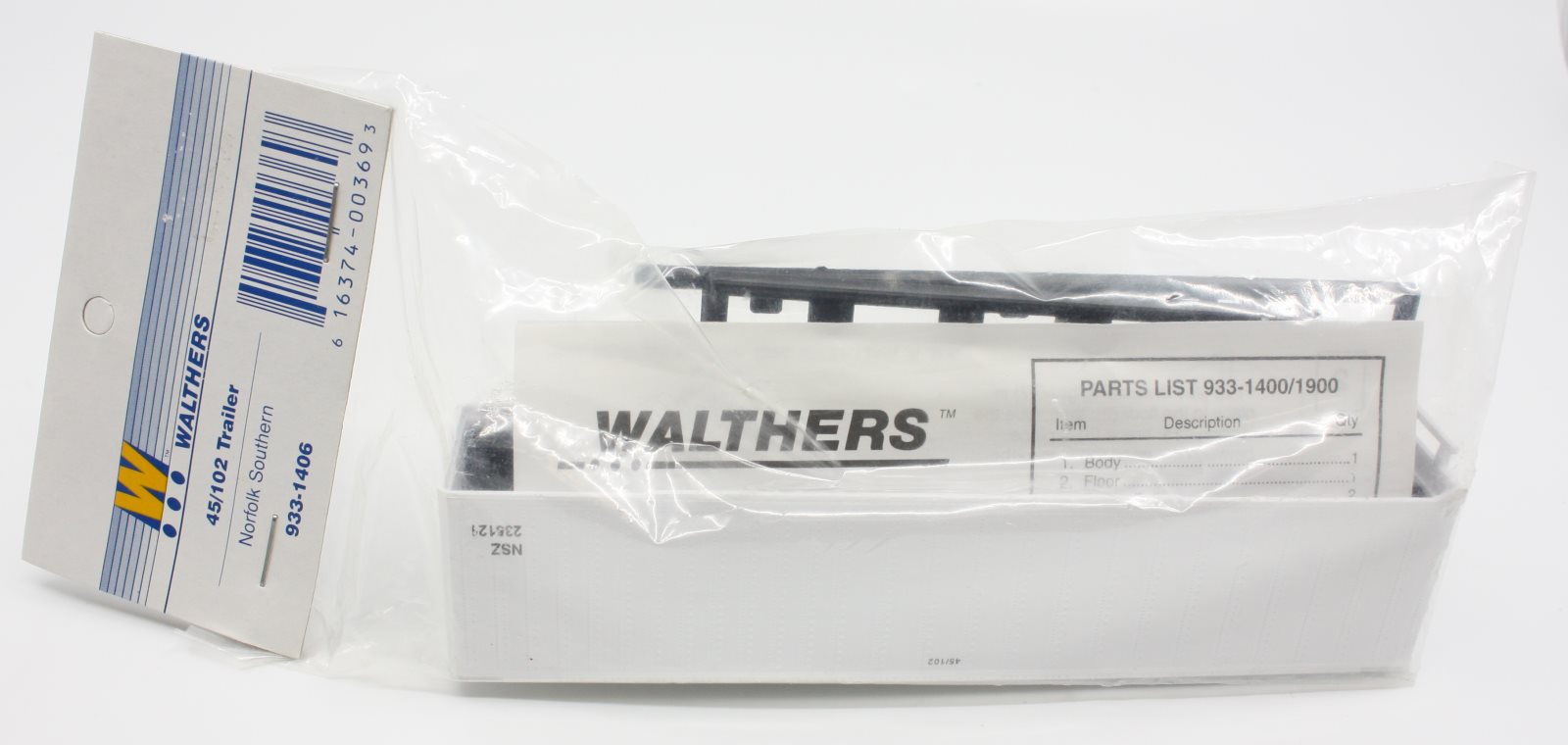 Walthers 933-1406 HO Norfolk Southern 45/102 Trailer Plastic Kit
