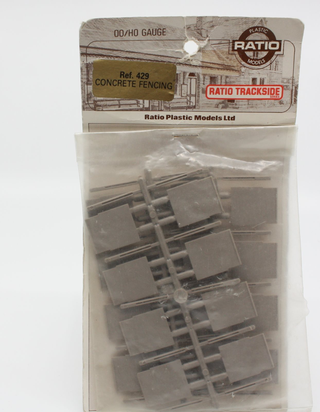 Ratio 429 HO OO/HO Concrete Fencing