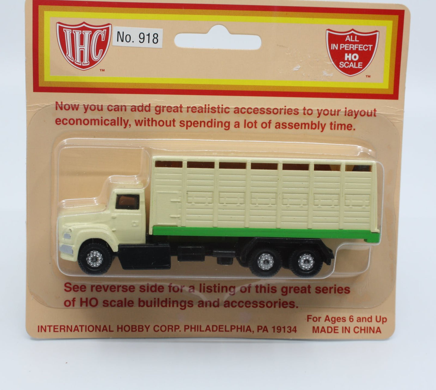 IHC 918 HO Die Cast Livestock Transporter Truck