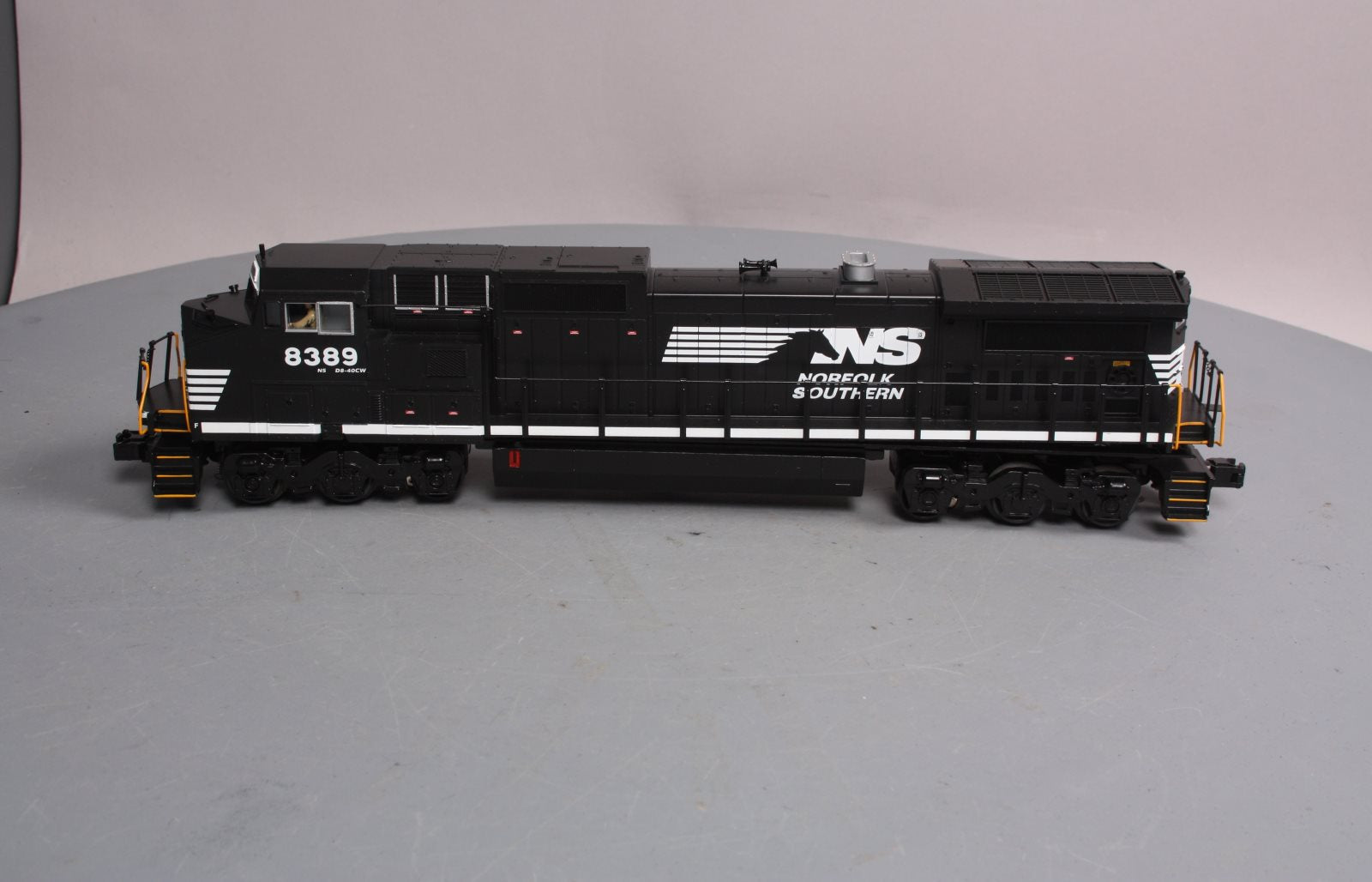 MTH 30-20000-1 Norfolk Southern Dash-8 Diesel Engine w/Proto Sound 2.0 #8389