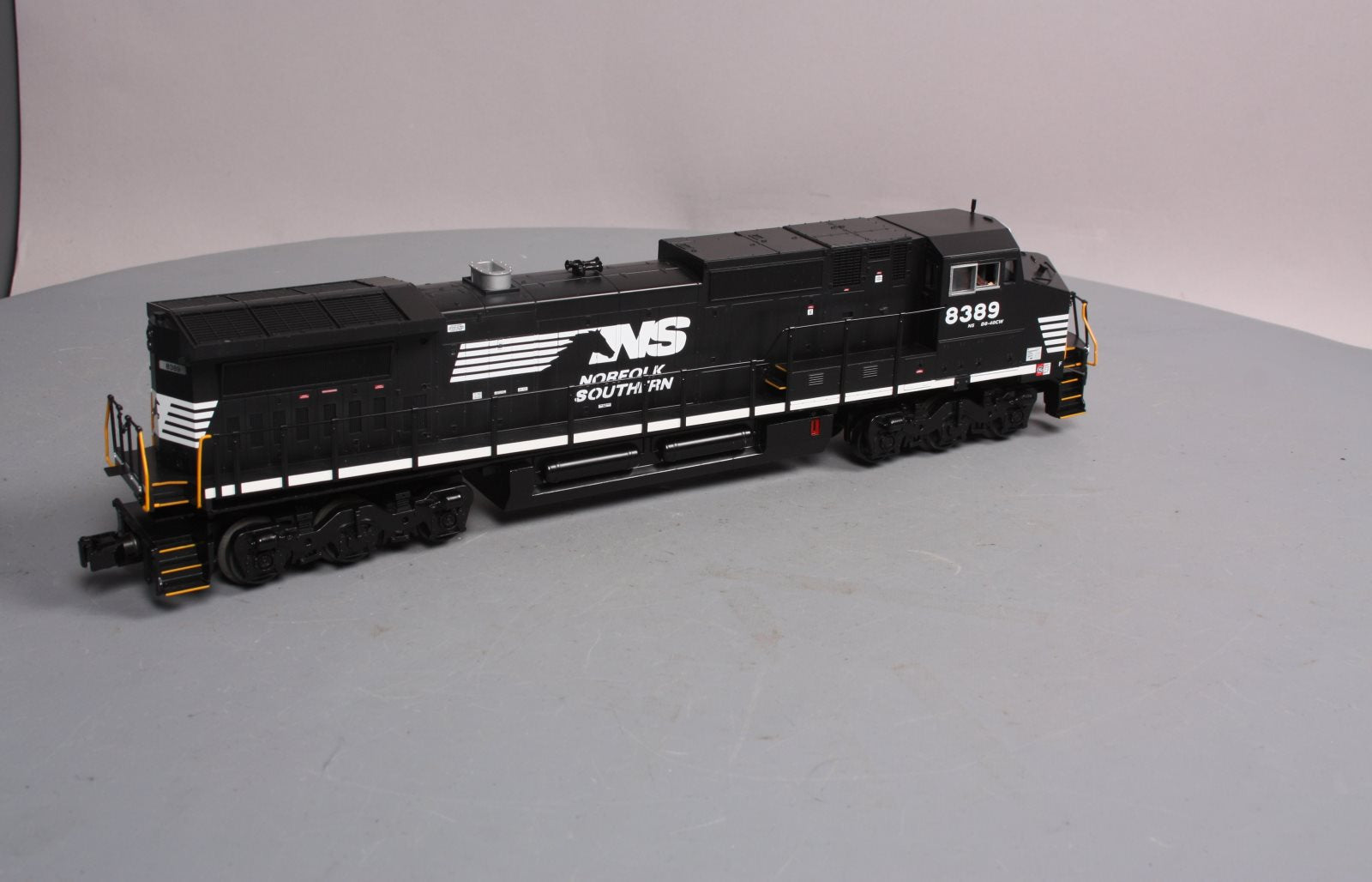 MTH 30-20000-1 Norfolk Southern Dash-8 Diesel Engine w/Proto Sound 2.0 #8389