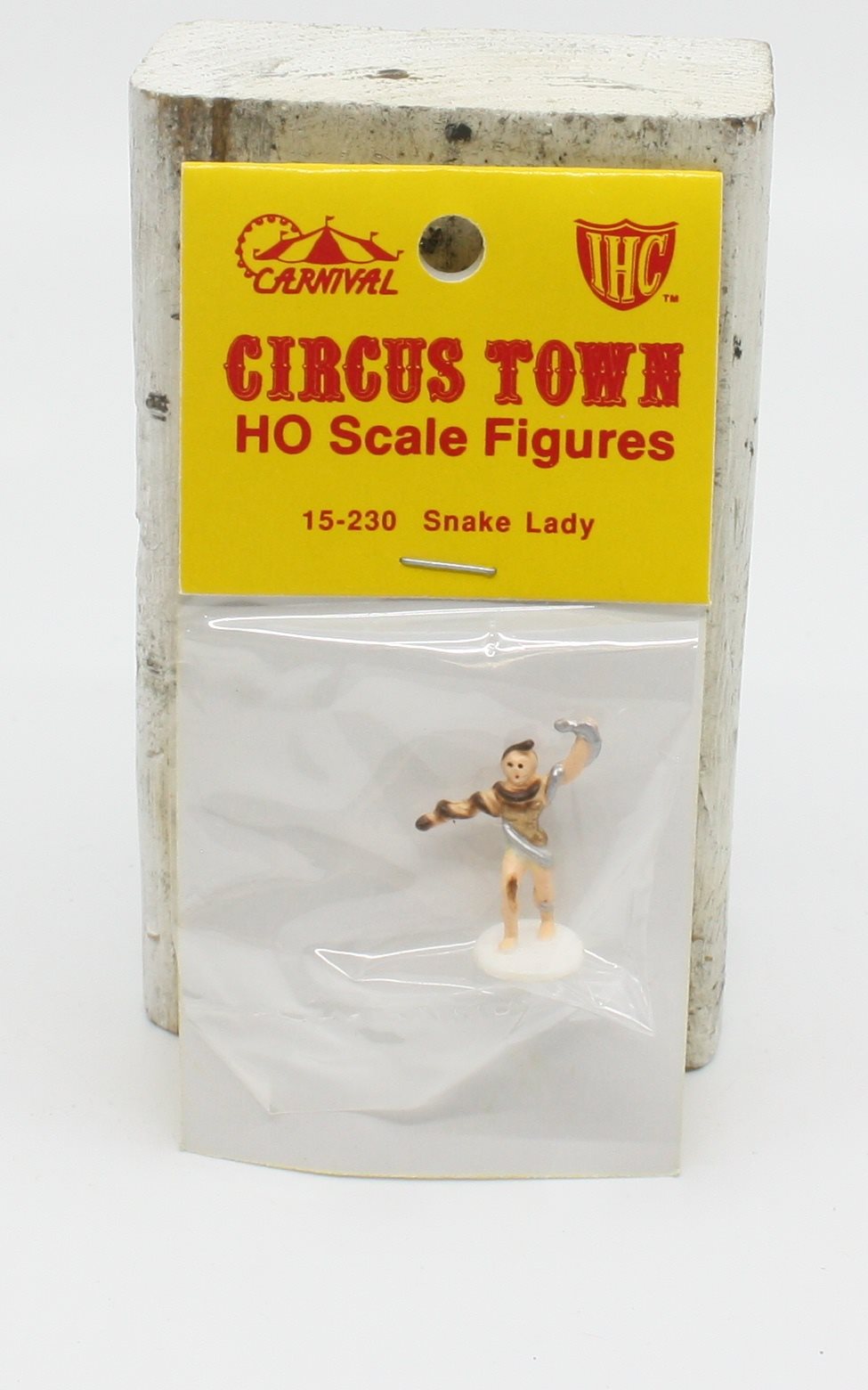 IHC 15-230 HO Circus Town Snake Lady