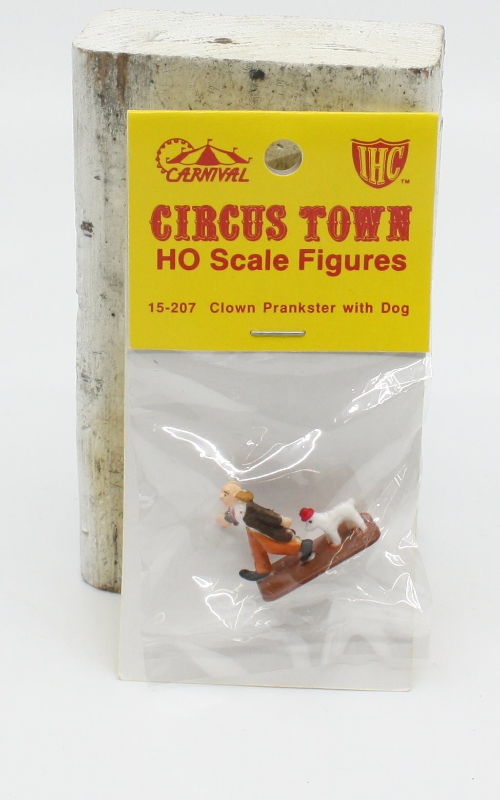 IHC 15-207 HO Circus Town Clown Prankster With Dog