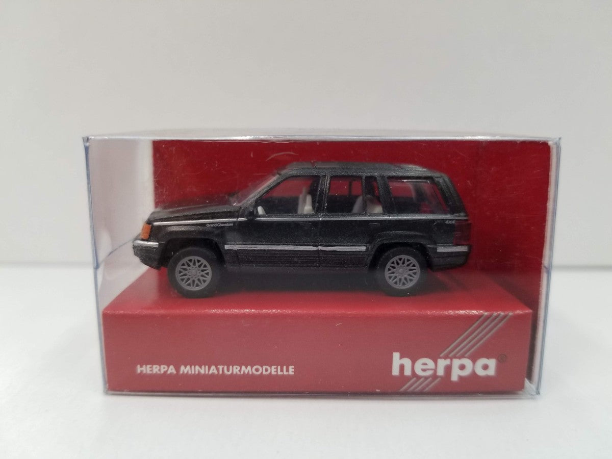 Herpa 031783 HO Jeep Grand Cherokee in Metallic Blue