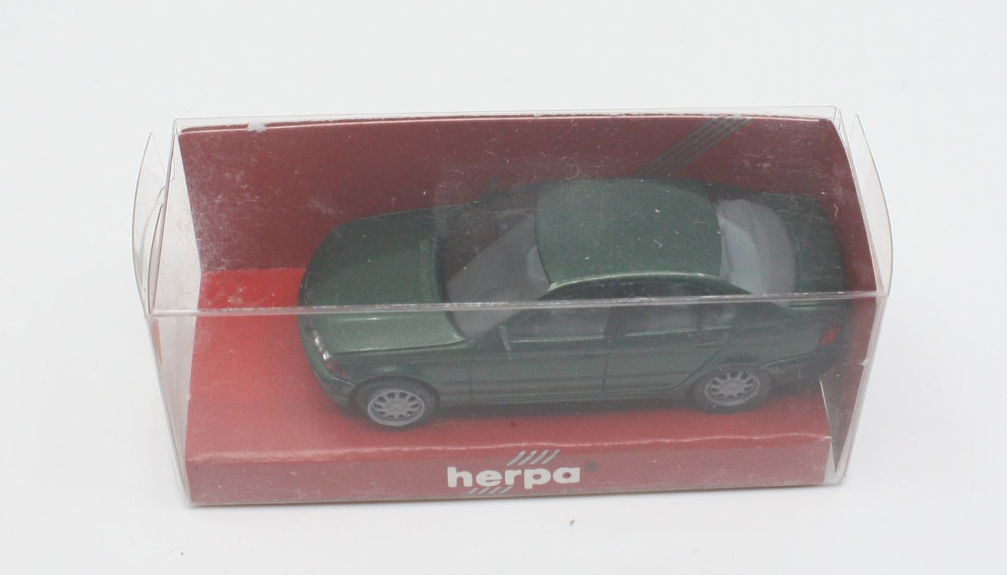 Herpa 032544 HO 1998 BMW 3-Series in Metallic Green