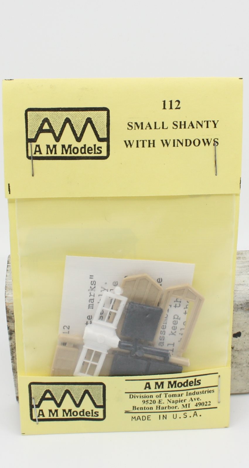 AM Models 112 HO Small Shanty With Windows Building Kit