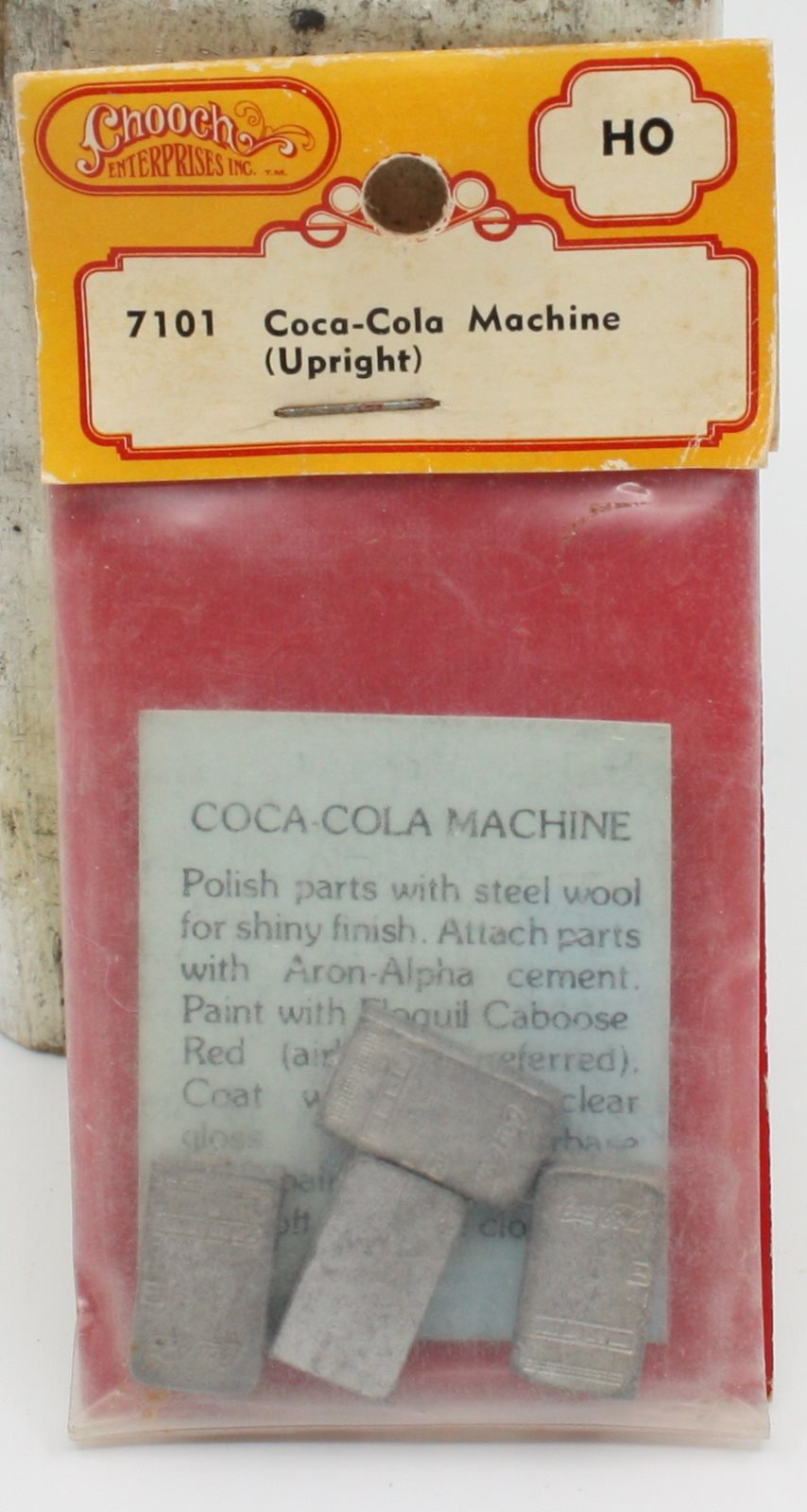 Chooch 7101 HO Scale White Metal Coca-Cola Machine (Upright) (Pack of 4)