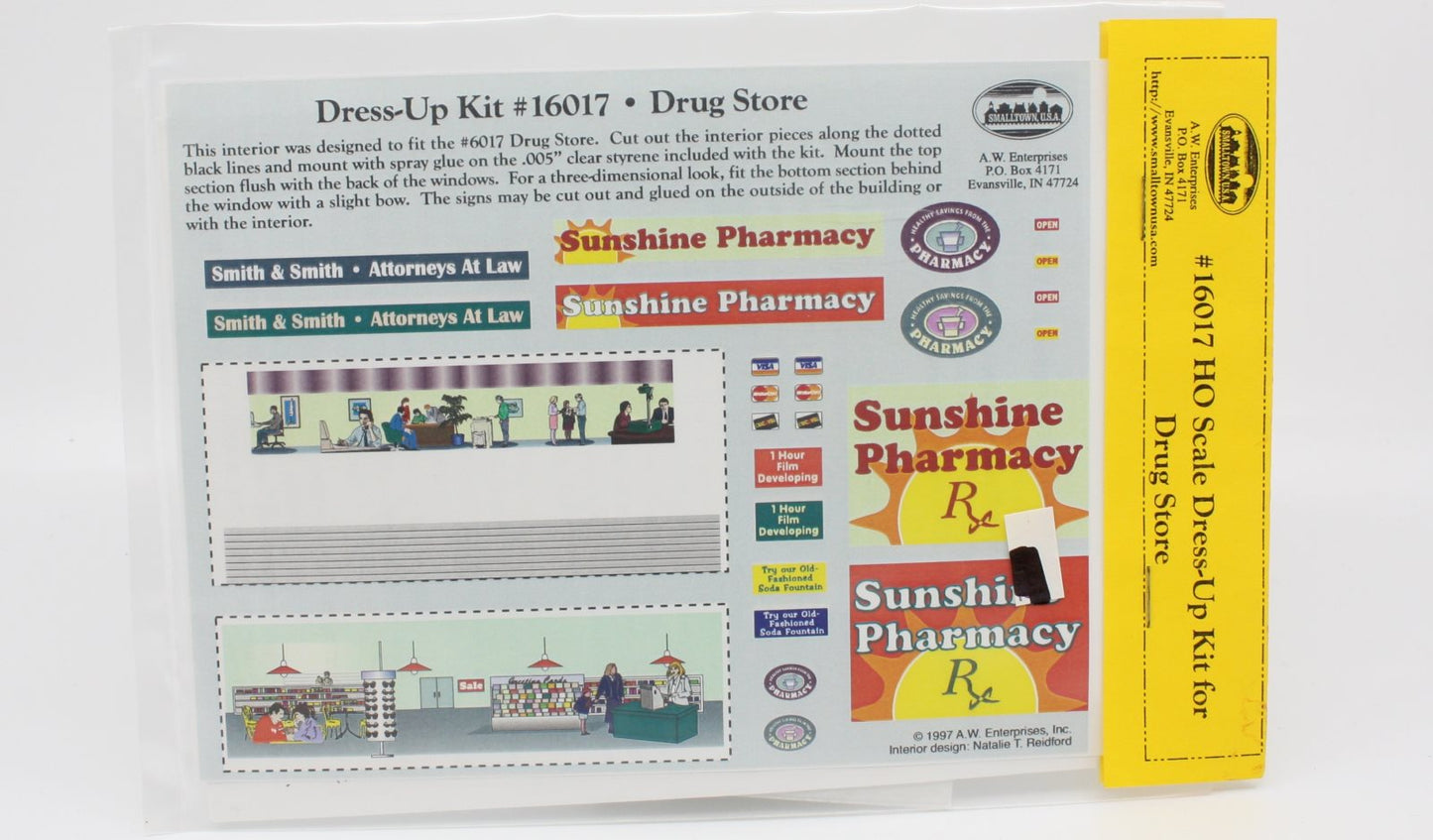Smalltown USA 699-16017 HO Scale Dress-Up Kit for Drug Store