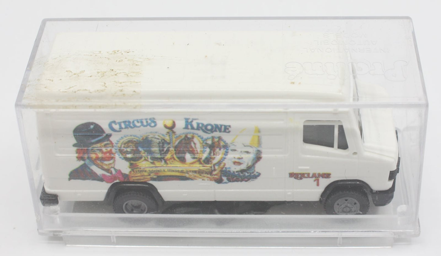 Praline 4320 HO Circus Krone Delivery Van